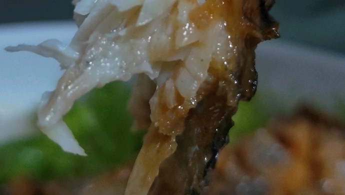 特色野生鲈鱼尾