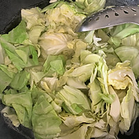 呛拌包菜的做法图解2