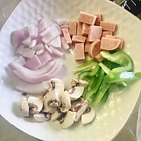 简单易学的培根口蘑奶油意面的做法图解3