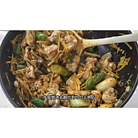 又一米饭杀手来咯——子姜双椒牛蛙的做法图解12