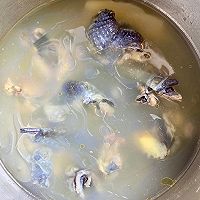 #中小学生营养餐#胡萝卜南瓜乌鸡汤的做法图解4