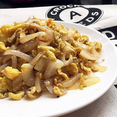 洋葱炒鸡蛋