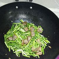 肉炒蒜苔的做法图解3