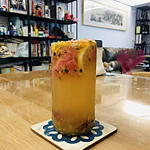 夏天味道～百香果蜂蜜柠檬气泡水