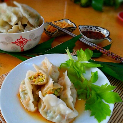 芹菜粉丝胡萝卜猪肉馅水饺