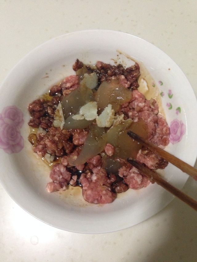白菜肉馅高汤水饺的做法图解1