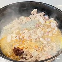 #刘畊宏女孩减脂饮食#土豆四季豆烧鸡腿的做法图解4