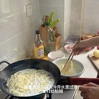 肉丝炒面的做法图解1