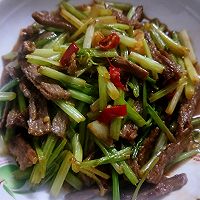 芹菜炒牛肉的做法图解8