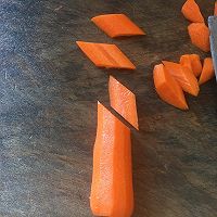 胡萝卜炒蛋的做法图解2