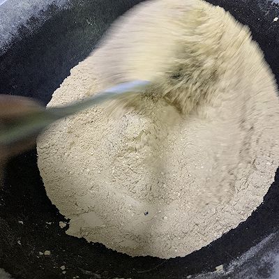 养胃的铁锅炒面湖