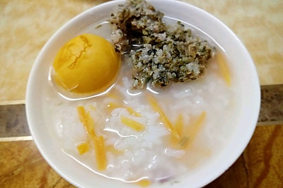鱼宝宝~夏日红薯粥+蛋黄梅菜肉饼