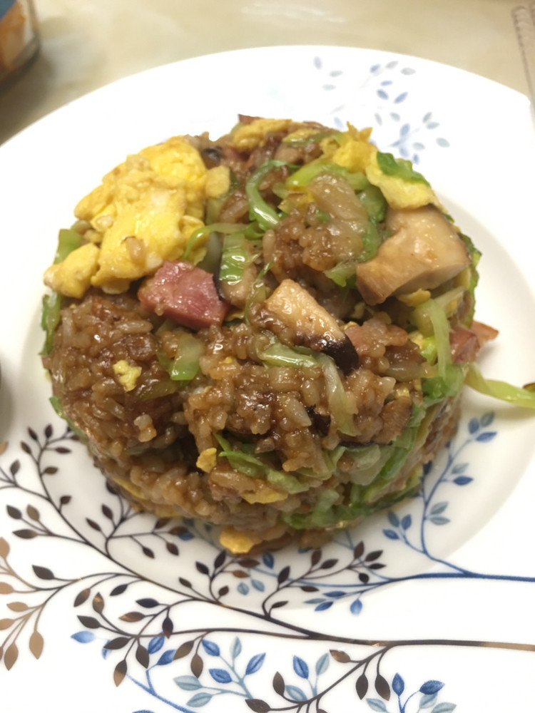 升级版酱油炒饭的做法