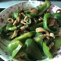 菜椒炒鱿鱼的做法图解5