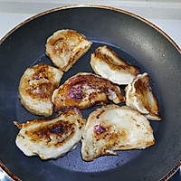 微贴秋膘的一道菜：酱烧茄子夹的做法图解6