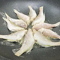 香煎红三鱼的做法图解12