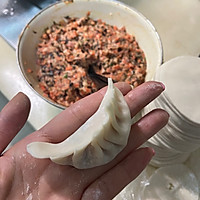 胡萝卜木耳猪肉馅蒸饺的做法图解6
