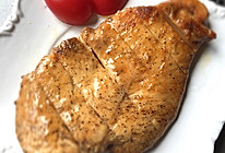 香煎滑嫩鸡胸肉-复刻健身厨男的做法