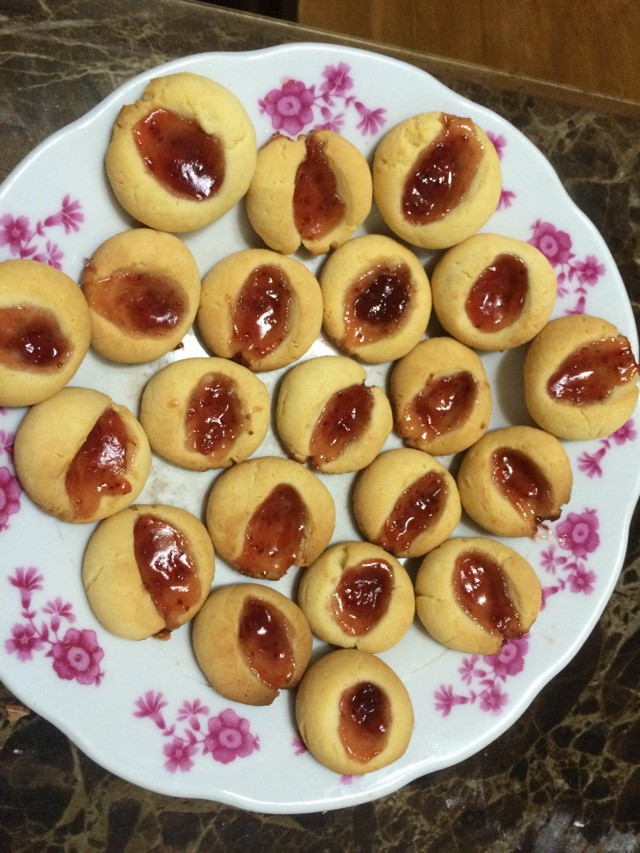 奶香果酱酥饼的做法