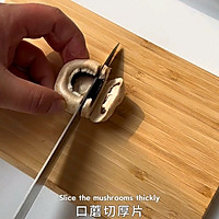 黑松露口蘑菠菜蛋饼的做法图解2