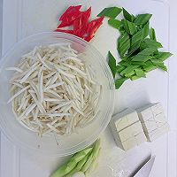 超级简单的豆芽炒豆腐的做法图解1