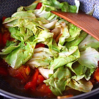 #硬核菜谱制作人#包菜番茄花蛤汤的做法图解8