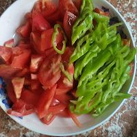 西红柿鸡蛋炒凉皮的做法图解2