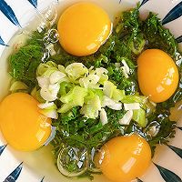 养生山野菜-荠菜鸡蛋饼的做法图解3
