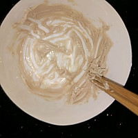 超松软的牛奶面包卷(附加省时省力的手揉方法)的做法图解3