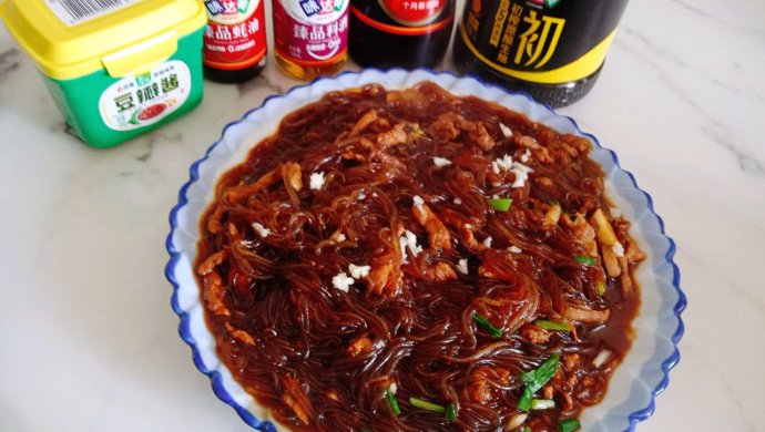 酱香肉沫粉丝煲