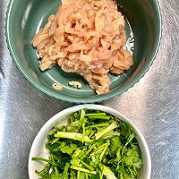 干煸辣肉丝的做法图解1
