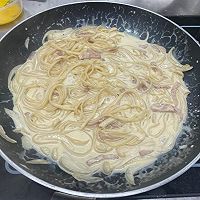 #异域美味 烹饪中式年味#奶油培根意面的做法图解6