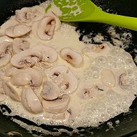 奶香蘑菇挞～快手菜  快手早餐的做法图解6
