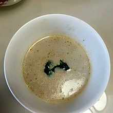 泡妞神技法式大餐之汤品:奶油蘑菇浓汤