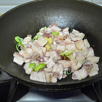 #向往的生活 就是外婆乡#五花肉炖豆角的做法图解4