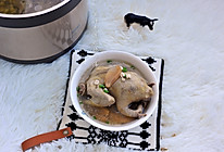 大鱼大肉吃腻了？来喝碗清爽的西洋参薏米鸽子汤的做法