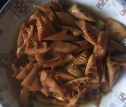 油焖春笋的做法