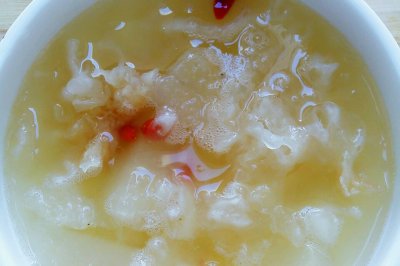 银耳雪梨汤