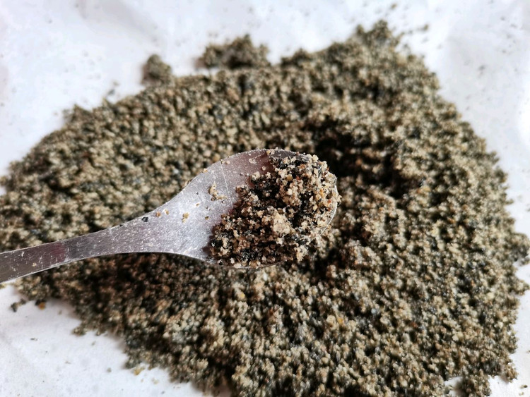 黑芝麻核桃虾皮粉，宝宝辅食补钙的做法