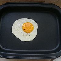 #肉食者联盟#肉松鸡蛋帕尼尼#麦子厨房早餐机#的做法图解3