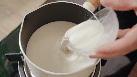 炸鲜奶【孔老师教做菜】的做法图解4