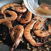 入门菜 宴客菜 豉油皇煎虾的做法图解9