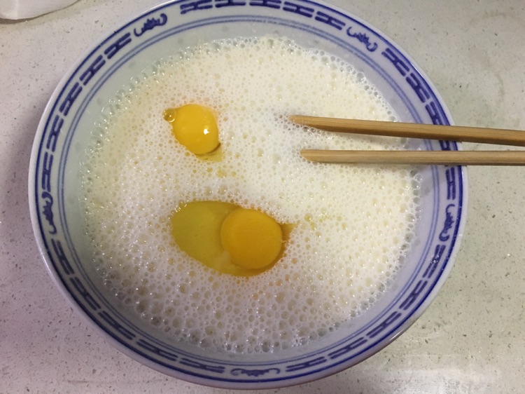 鸡蛋葱花饼的做法图解2