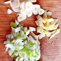 橄榄菜烧豆角的做法图解2