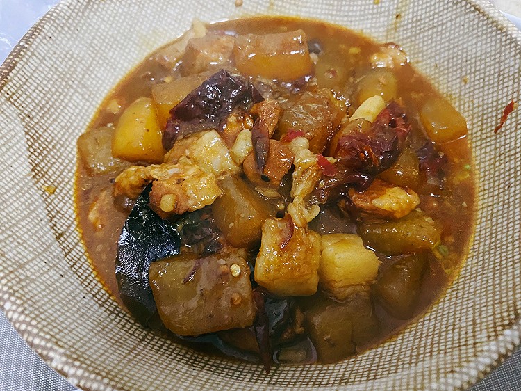 白萝卜烧肉的做法