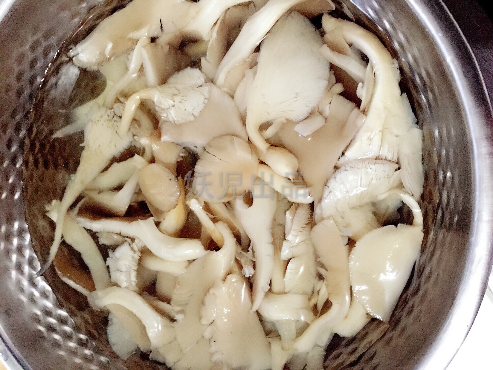 炒鲜蘑怎么做_炒鲜蘑的做法_豆果美食