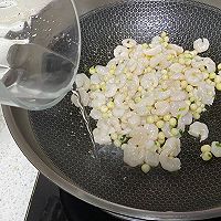 鸡头米炒虾仁的做法图解4