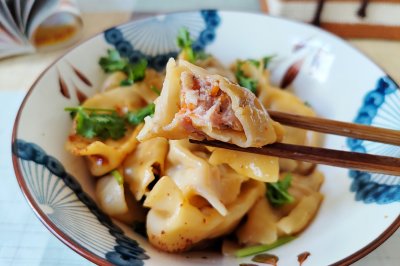 凉拌饺子