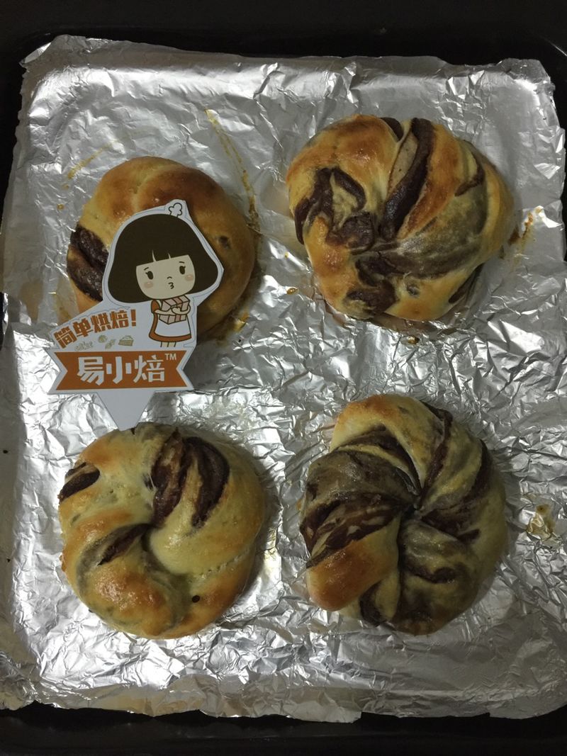 爱上易小焙从“豆沙卷面包”开始
