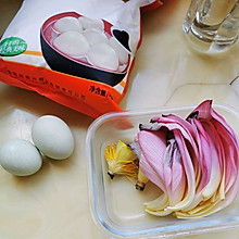 mini荷花宴（炸荷花、荷叶煎鸡蛋、荷花荷叶饼）